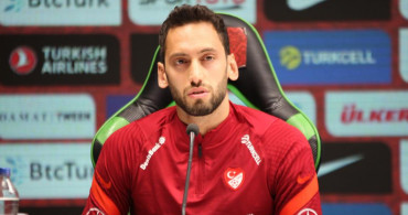 A Milli Takım'ın yeni kaptanı Hakan Çalhanoğlu, İtalya maçı öncesi basın toplantısında açıklamalarda bulundu
