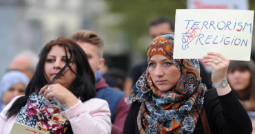 AB basınından EU Observer’den İslamofobi eleştirisi: Avrupa’da normalleştirilmeye çalışılıyor