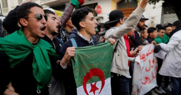 ABD ve BM Cezayir Protestolarını Desteklediği Açıkladı 