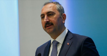 Adalet Bakanı Gül'den Firari Carlos Ghosn'a Yönelik Açıklama
