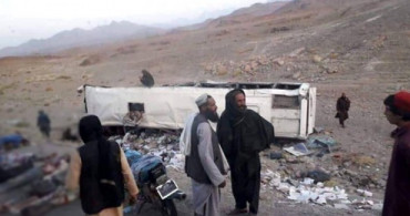 Afganistan'da Otobüse Bombalı Saldırı! 32 Kişi Hayatını Kaybetti