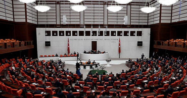 AK Parti Yeni Ekonomi Paketini Meclis'e Sundu