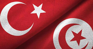 AK Parti'den Tunus'taki Darbeye Dair Açıklama: Meşru Değildir