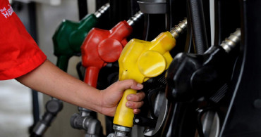 Akaryakıt fiyatları zam var mı, düşecek mi? Benzin ve motorin fiyatı ne kadar? 23 Ocak Pazartesi güncel akaryakıt fiyatları