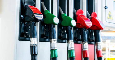 Akaryakıt güncel fiyatlar bugün: Benzin ve motorine zam var mı? Akaryakıt fiyatlarına indirim gelecek mi?