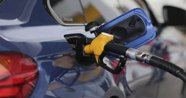 Akaryakıtta indirim dalgası hız kesmiyor: Motorine 5 günde 3. kez indirim! 29 Kasım Salı benzin ve motorin fiyatları