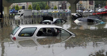 AKOM’dan dün gece uyarısı yapılmıştı: İstanbul halkı sabaha yağmurla uyandı