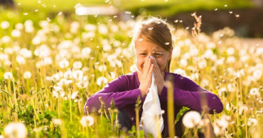 Alerjik Nezle Belirtileri Nelerdir? Alerjik Nezle ile Grip Arasındaki Farklar