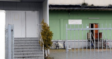 Almanya'da Faslılara Ait Camiye Irkçı Saldırı 