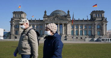 Almanya'da Son 24 Saatte 145 Kişi Koronavirüsten Hayatını Kaybetti