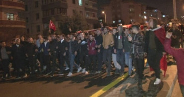 Ankara İdlib Şehitleri İçin Yürüdü