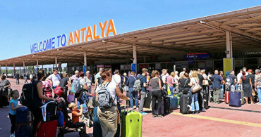Antalya 7 Ayda 3 Milyon 396 Bin Turiste Ev Sahipliği Yaptı