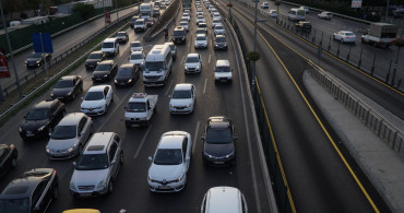 Araç sahiplerini ilgilendiriyor: Ulusal Taşıt Tanıma Sistemi için erteleme kararı