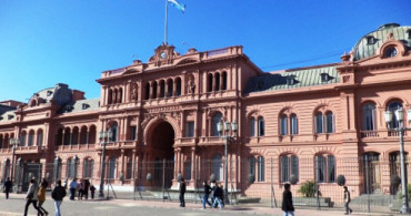 Arjantin'de Başkanlık Sarayına Silahlı Saldırı
