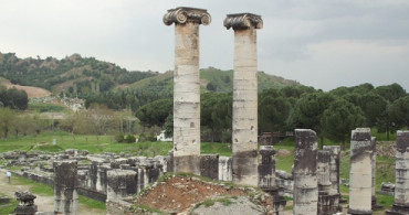 Artemis Tapınağı Bölgesinde Kaçak Kazı Yapanlar Yakalandı 