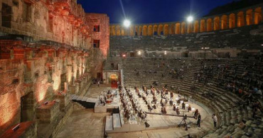 Aspendos Antik Tiyatrosu'nda 'Yeniden Keşfet' Konseri