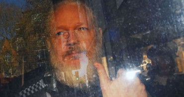 Assange'ın Avukatı Robinson: Assange ABD'nin Adaletsizliğinden Kaçındı