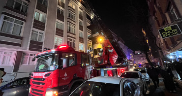 Avcılar'da 6 katlı binada yangın çıktı: Olay yerine birçok ekip sevk edildi