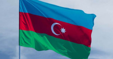 Azerbaycan Bağımsızlık Gününde Mücadeleyi Sürdürüyor