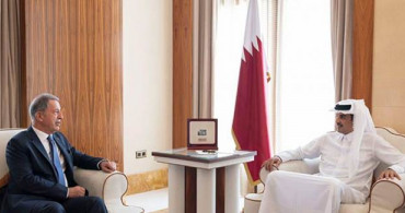 Bakan Akar, Katar Emiri Al Thani İle Görüştü