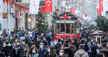 Bakan Koca'dan Flaş Açıklama: Türkiye'de Maske Zorunluluğu Kalkacak Mı?