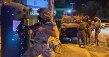 Bakan Soylu acı haberi duyurdu: Mersin polisevine saldırı düzenlendi! 1 polis şehit oldu