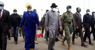 Batı Afrikalı Liderler, Mali’deki Darbeci Liderlerle Bir Araya Geldi