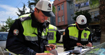 Bayramda araç kullananlar dikkat: Trafik cezalarının fiyatları güncellendi!