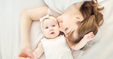 Bebeğinizle Sık Sık Göz Kontağı Kurun! Annelere Çok Önemli Tavsiyeler