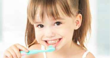 Bebeklerde Diş Bakımı Nasıl Olmalı?