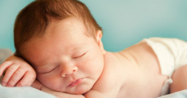 Bebeklerde Sırt Dikeni Nedir?
