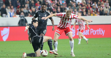 Beşiktaş ikinci yarıda tur atladı: Antalyaspor'u deplasmanda mağlup etti