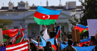 Beyaz Saray Önünde Azerbaycan'a Destek Mitingi