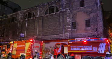 Beyoğlu’nda kilise yangını:  Çok sayıda ölü ve yaralılar var