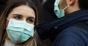 Bilim Kurulu Üyesinden Açıklama: ‘Herkes Aşılanmadıkça Maske Çıkarmak Yok’