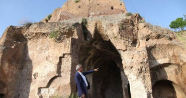 Binlerce Yıllık ‘Mağara Kent' Ahlat Madavans Vadisi Koruma Altında