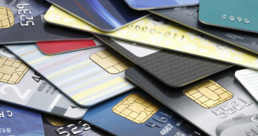 Bireysel kredi kartı harcamalarında rekor! Uzmanlar aşırı borçlanma uyarısında bulundu