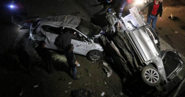 Bolu’da 2 Otomobil Kazayla Köprüden Aşağı Düşerken Görüntülendi