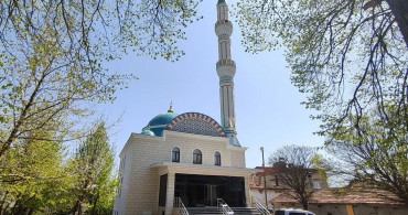 Bursa'da köylü kadınların desteğiyle 2.5 senede yeni cami inşa edildi!