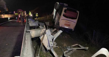 Bursa’da Yolcu Otobüsü Kaza Yaptı: 4 Kişi Yaralandı