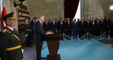 Büyük Zafer'in 100. yılı! Başkan Erdoğan ve devlet erkanı Anıtkabir'i ziyaret etti