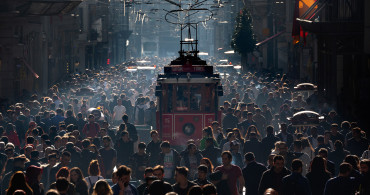 Büyükelçiliklerden peş peşe terör uyarısı: Kalabalık yerlerden uzak durun