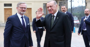Çekya Başbakanı Türkiye’yi övdü: Krizin anahtarı Türkiye’dir