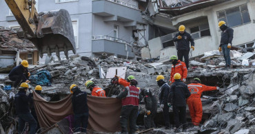 Çevre Bakanlığı’ndan deprem raporu: 100 bin binanın acil yıkılması gerekiyor