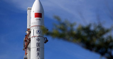 Çin, Denizden Uzaya Roket Fırlattığını Duyurdu