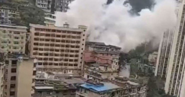 Çin’de Kamu Binası Önünde Patlama: Birçok Ölü ve Yaralı Var