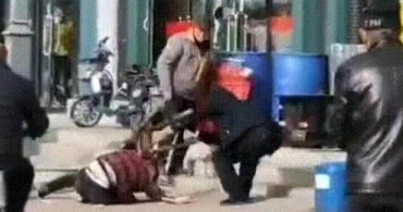 Çin'de Saldırgan Koca Eşini Döverek Öldürdü!