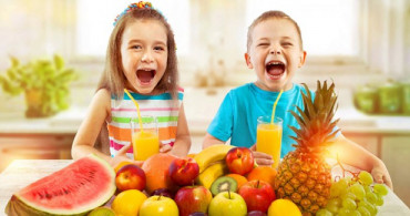 Çocuklara Meyve Nasıl Yedirilir?