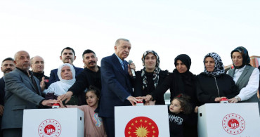 Cumhurbaşkanı Erdoğan açıkladı: Afetzedelere hibe gibi konut