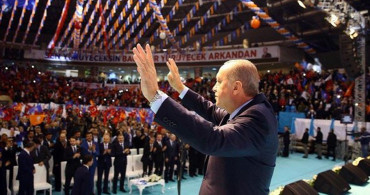 Cumhurbaşkanı Erdoğan Kongrede 81 İl İçin Şiir Okudu